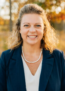 Jessica Santee headshot